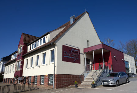 Außenansicht Tanzhaus Marks & Co Bünde